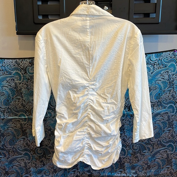 White top with long sleeves. Unique design by Cabi, zips up. - Picture 8 of 8